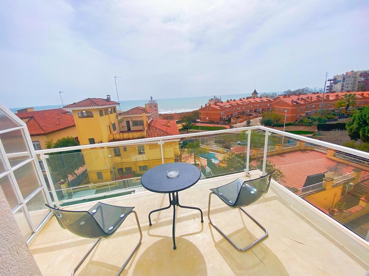 Hug Hotel2022 El Carrer del Canonge Dış mekan fotoğraf