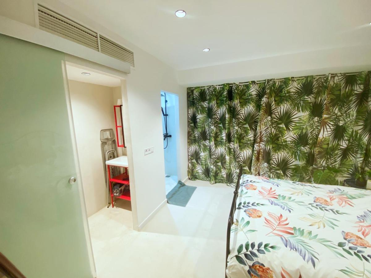 Hug Hotel2022 El Carrer del Canonge Dış mekan fotoğraf