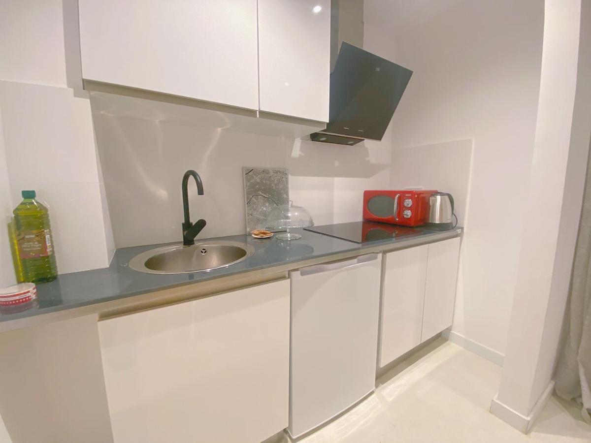 Hug Hotel2022 El Carrer del Canonge Dış mekan fotoğraf