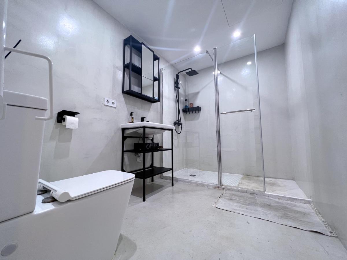 Hug Hotel2022 El Carrer del Canonge Dış mekan fotoğraf