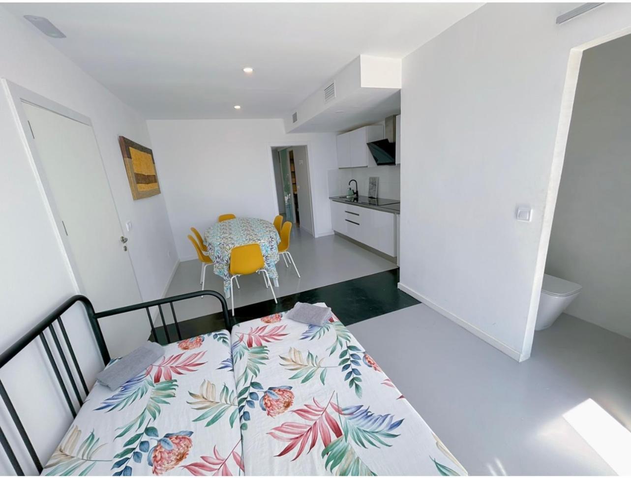 Hug Hotel2022 El Carrer del Canonge Dış mekan fotoğraf